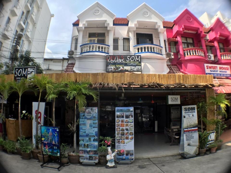 Som Guesthouse Patong Exterior photo