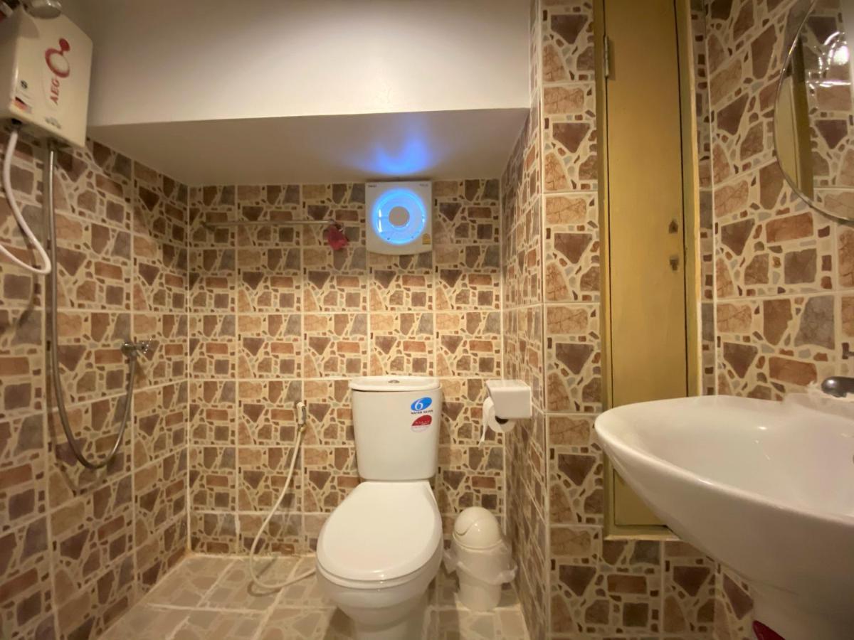 Som Guesthouse Patong Exterior photo